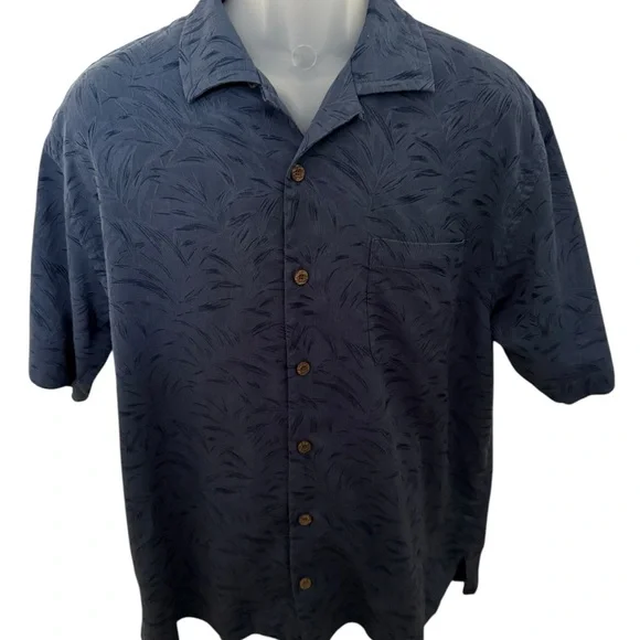 TOMMY BAHAMA Blue Hawaiian Aloha Tropical Shirt Men L Large - Picture 1 of 5